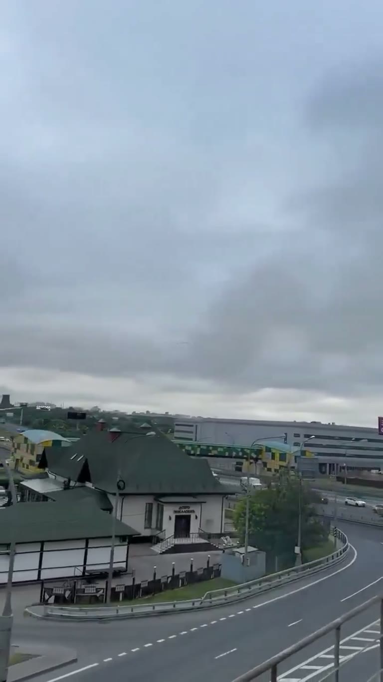 Igla Missile Downs Kamikaze Drone Near a Moscow Oil Site