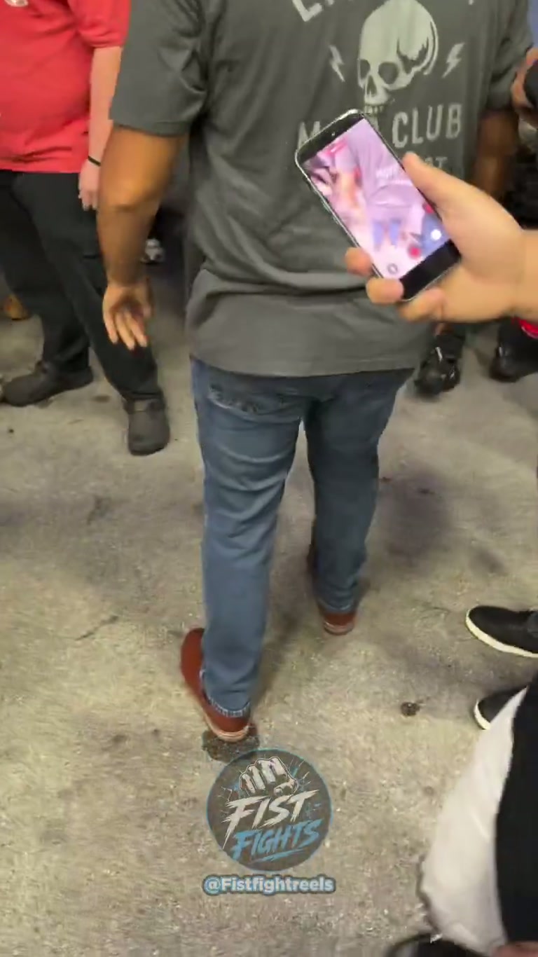 Night Parking Lot Scuffle Draws a Crowd and a Sea of Phones