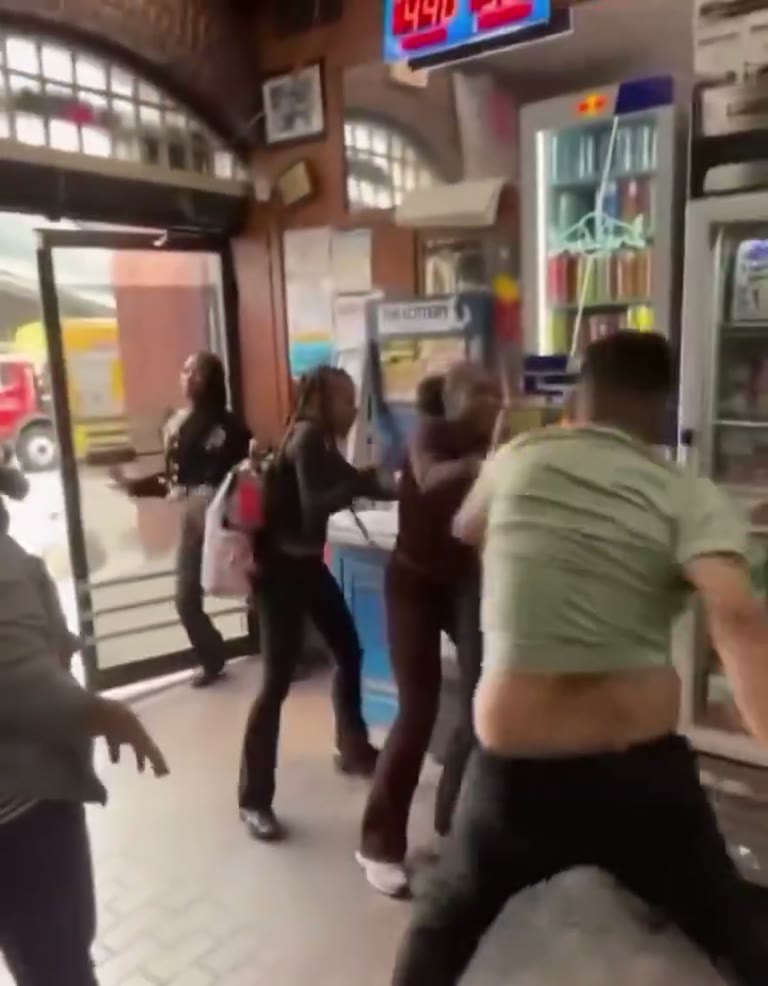 A Corner Shop Scuffle Draws a Crowd, and One Person Walks Off