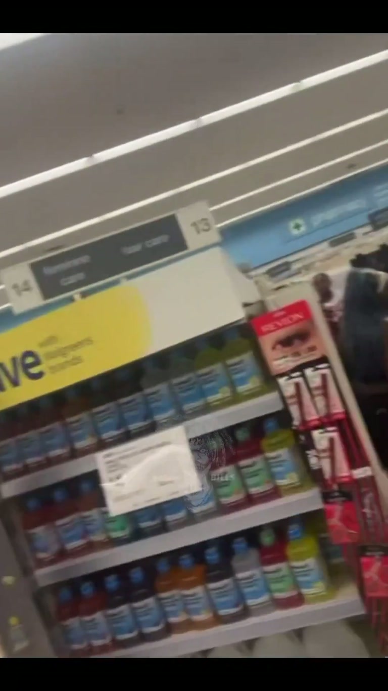 Store Aisle Erupts: Shoppers Shout as Brawl Breaks Out in Aisle 13
