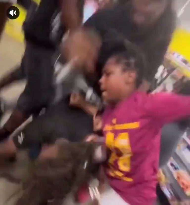 A Refusal to Leave a Store Erupts Into a Chaotic Scuffle