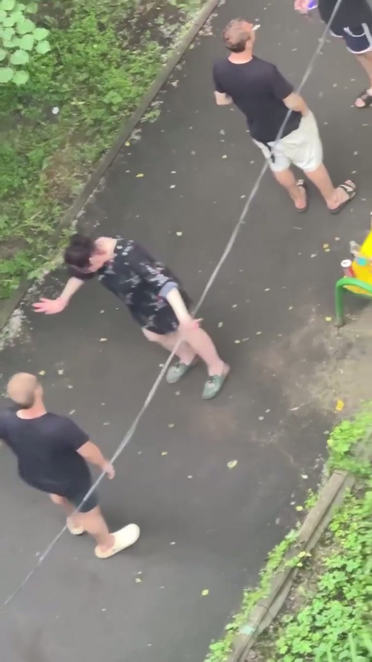 Woman Refuses to Give Up in Courtyard Clip Dividing Viewers