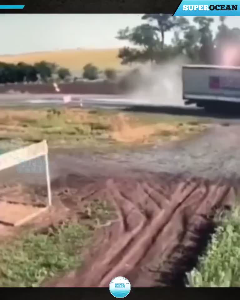 A Dust Trail, a Stopped Car, and the Second That Changes All