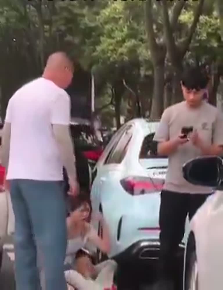 A Quiet Street, One Wrong Move, and Nobody Looks Away