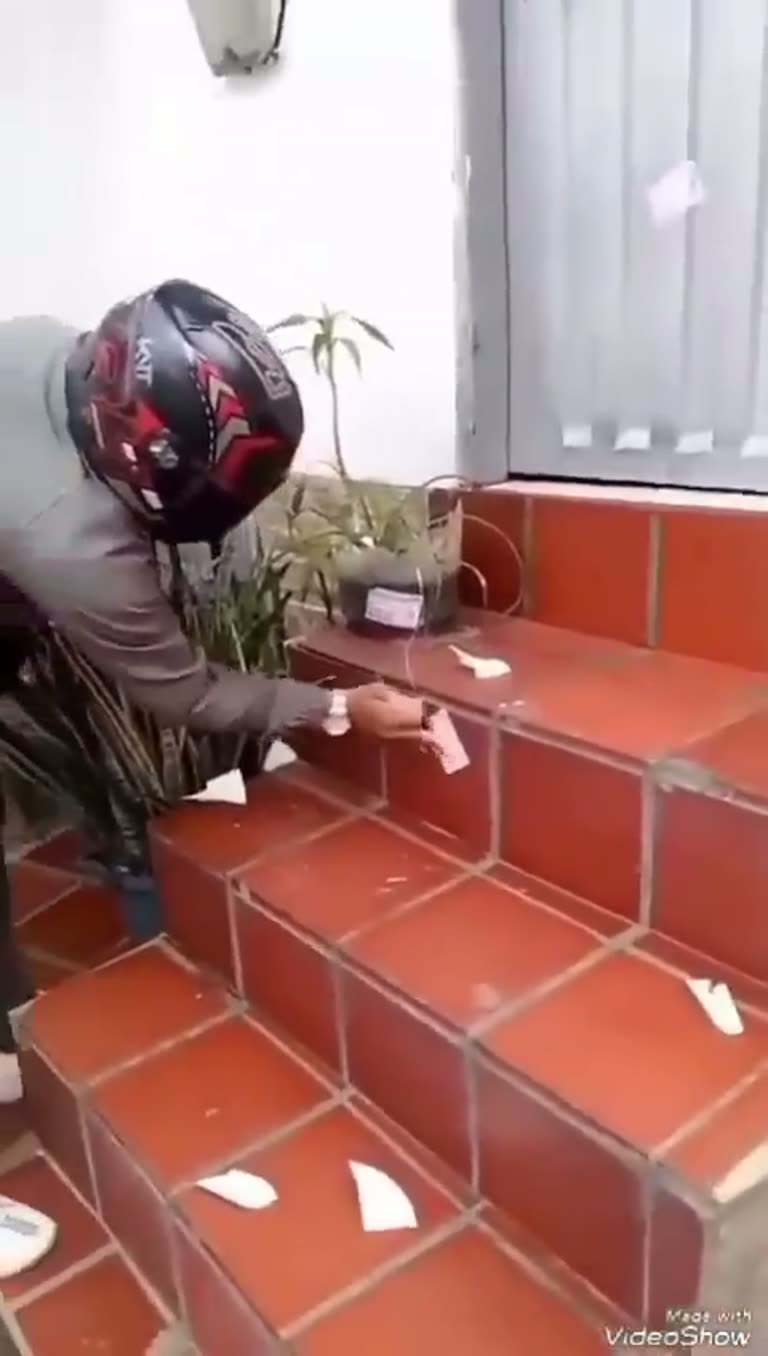 A Gloved Hand, a Glued Lock, and a Warning Left on the Steps