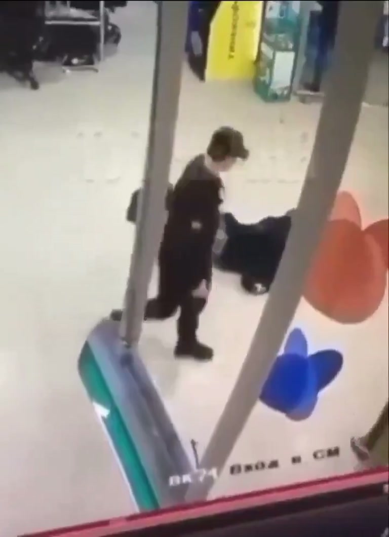 A Routine Shift, One Sudden Punch, and a Store That Goes Silent