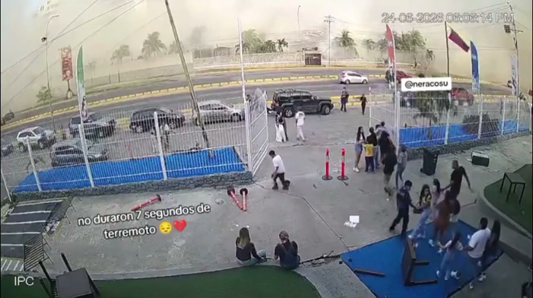 Seven Seconds That Turned a Calm Evening Into a Race for Cover