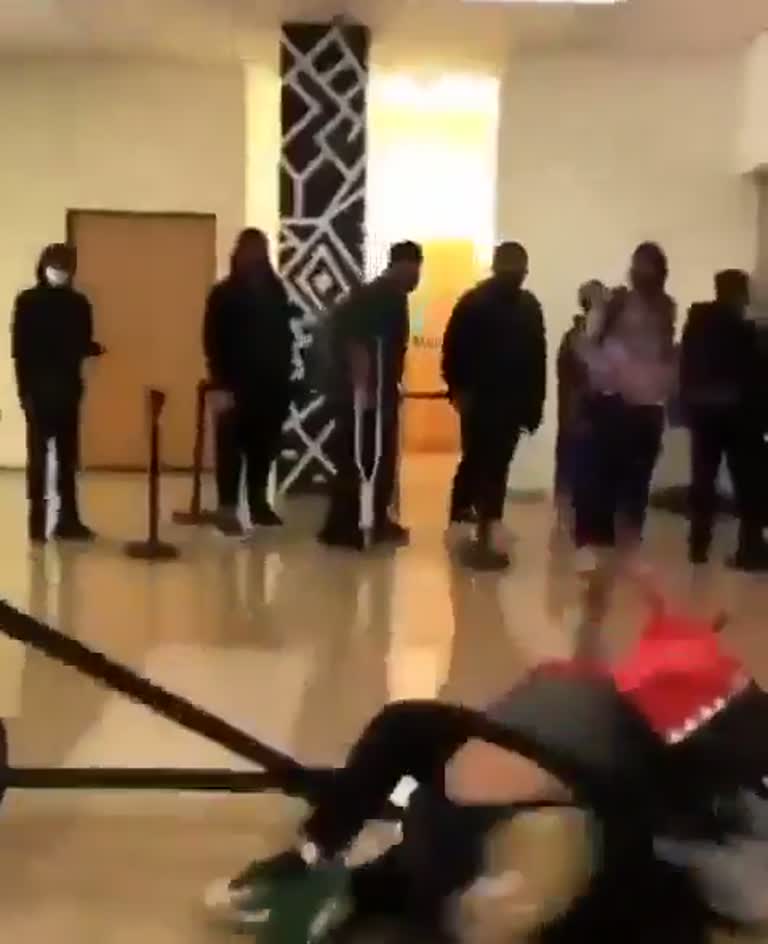 A Hallway Scuffle, a Shaking Camera, and 30 Seconds Nobody Explains