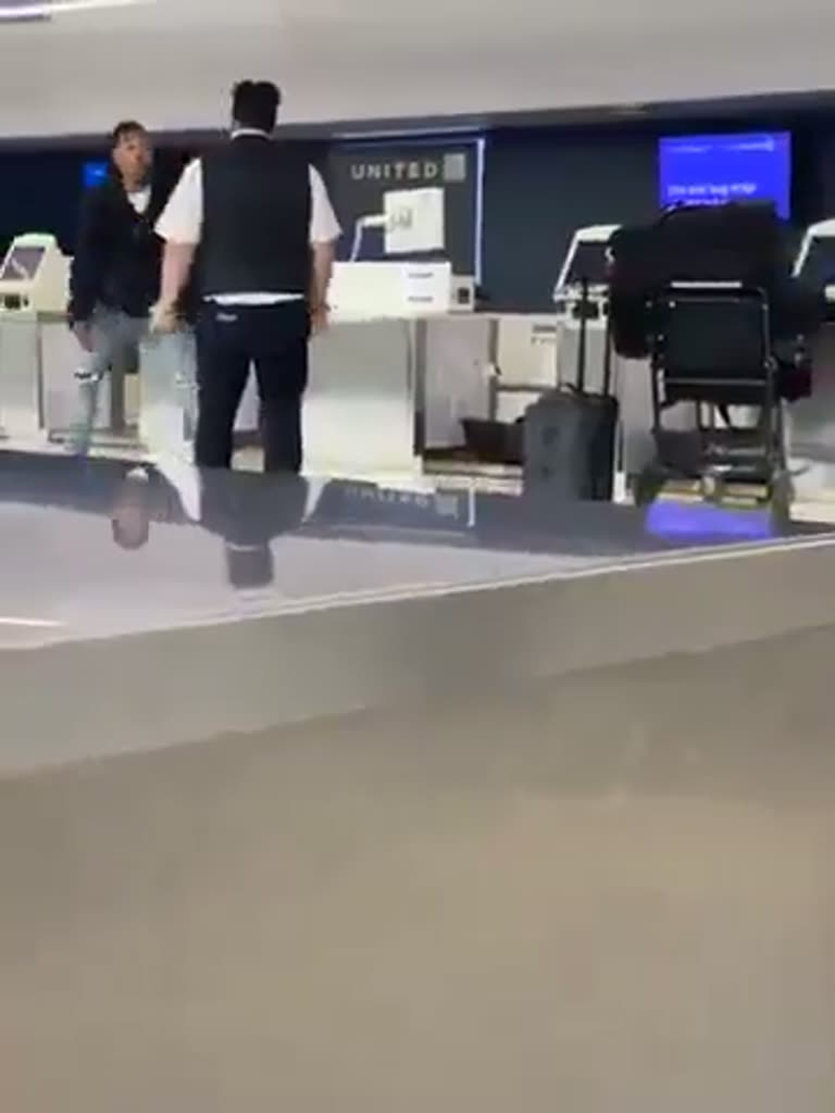 Tense Exchange at Airport Check-In Counter Caught on Camera