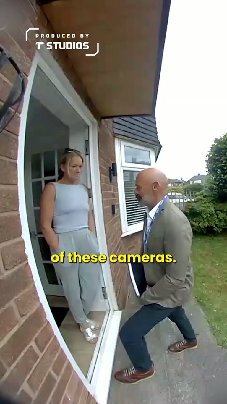 Delivery Driver Smashes Fragile Camera, Manager Shows Up at Door