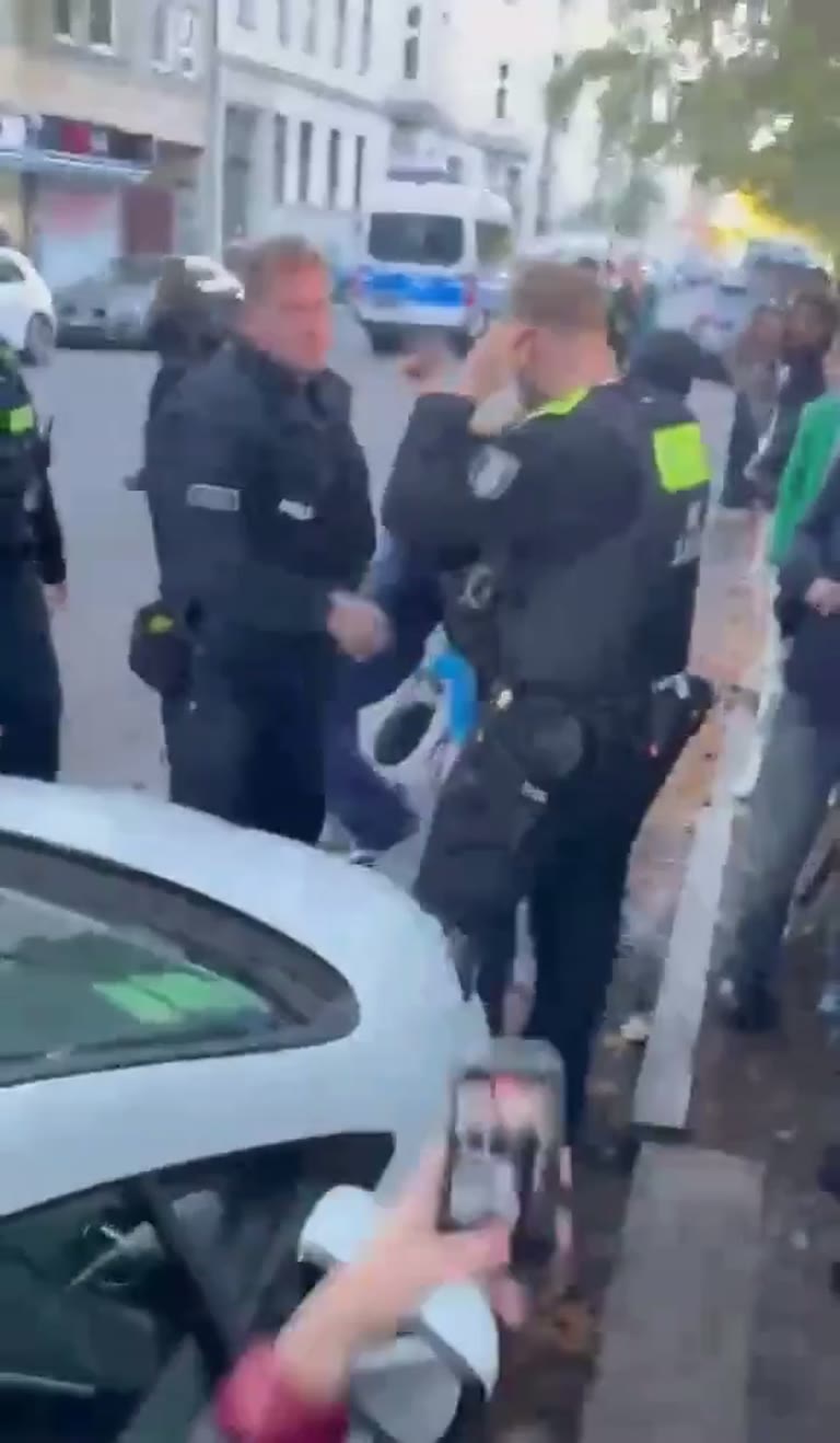 Berlin school protest ends in police detentions on camera