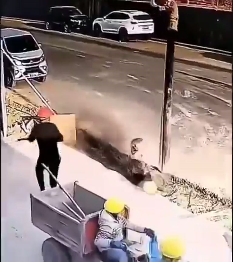 Construction worker killed by high-pressure concrete hose blast