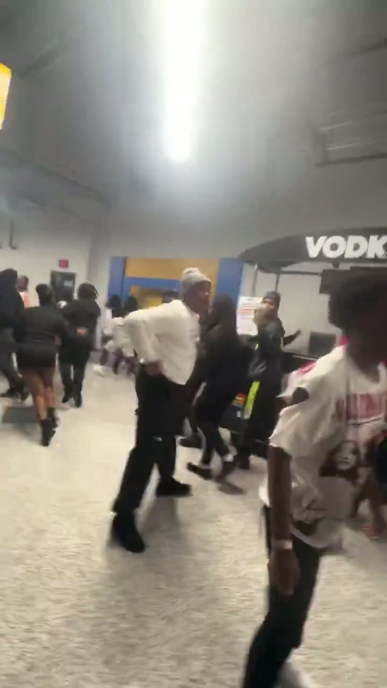 St. Louis Mall Brawl Erupts Into Chaotic Mass Fight