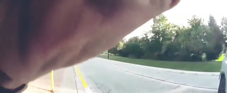 Dramatic Ohio police chase ends in chaos on a crowded golf course