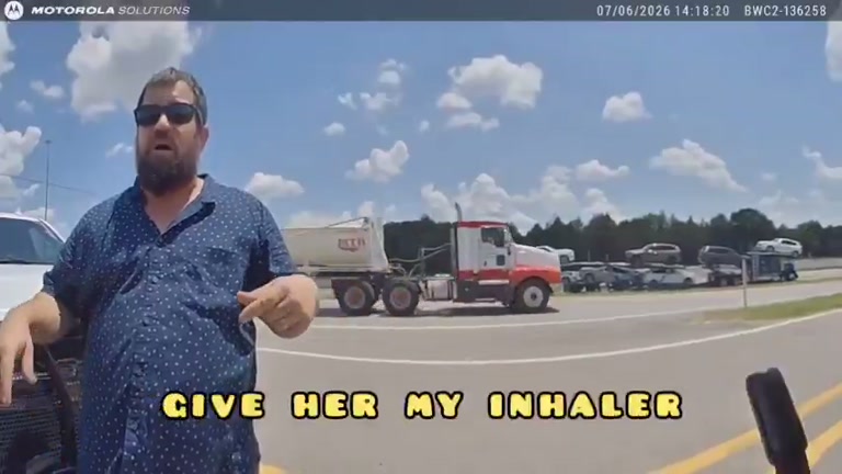 Truck driver's baffling roadside stop caught on camera